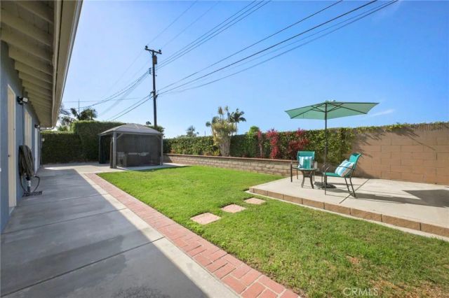 6091 Kimberly Drive, Huntington Beach, CA 92647