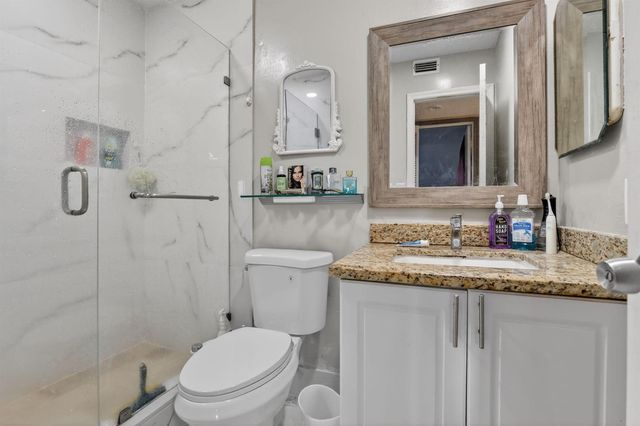 1250 SW 113TH Terrace 201, Pembroke Pines, FL 33025