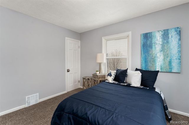 4190 2nd Street, Wayne, MI 48184