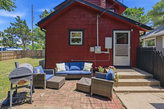 627 N Topeka Ave, El Dorado, KS 67042