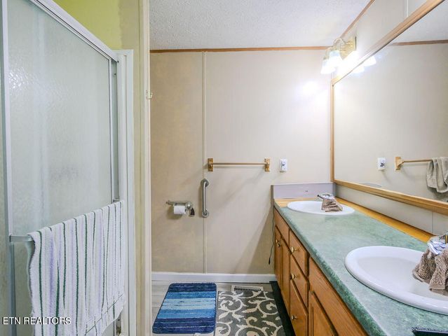 263 County Road 967, Riceville, TN 37370