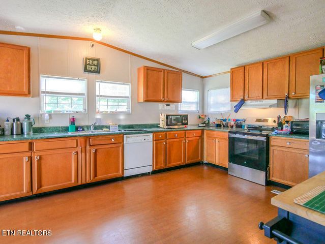 263 County Road 967, Riceville, TN 37370