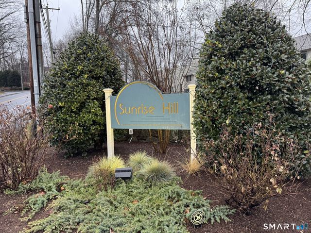 206 Sunrise Hill Road 206, Norwalk, CT 06851