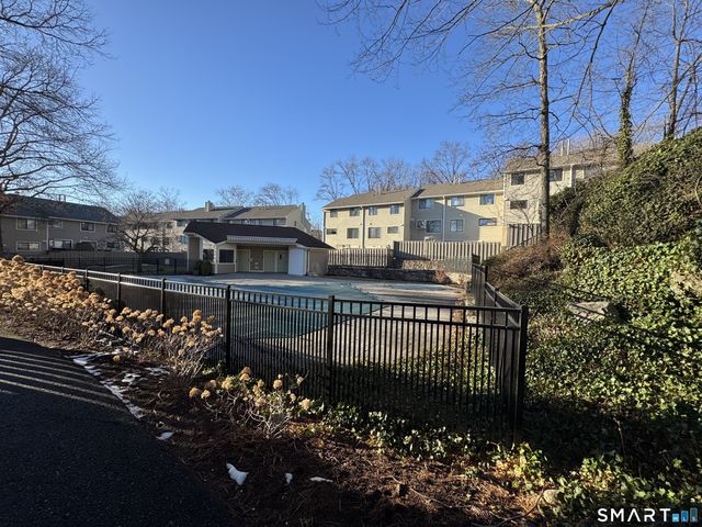 206 Sunrise Hill Road 206, Norwalk, CT 06851