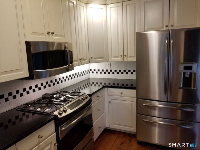 206 Sunrise Hill Road 206, Norwalk, CT 06851