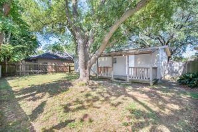 1805 Oriole Drive, League City, TX 77573