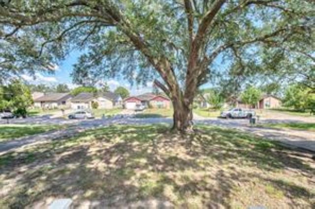 1805 Oriole Drive, League City, TX 77573