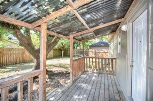 1805 Oriole Drive, League City, TX 77573