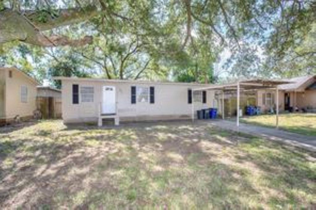 1805 Oriole Drive, League City, TX 77573