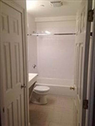 240 East 8th St 2, Boston, MA 02127