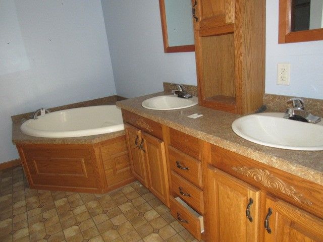 705 Petersburg Road, Connellsville, PA 15425