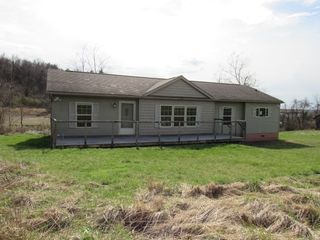 705 Petersburg Road, Connellsville, PA 15425