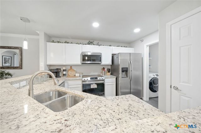 7323 Snowden Road 2201, San Antonio, TX 78240