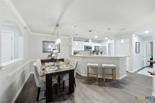 7323 Snowden Road 2201, San Antonio, TX 78240