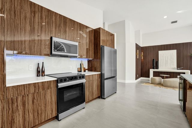 7744 Doubleton Drive, Delray Beach, FL 33446