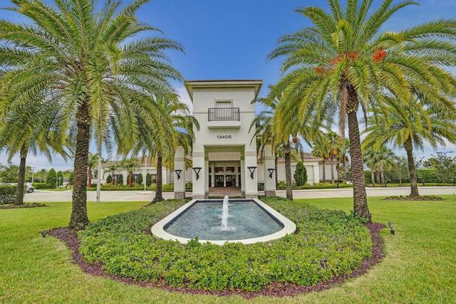 7744 Doubleton Drive, Delray Beach, FL 33446