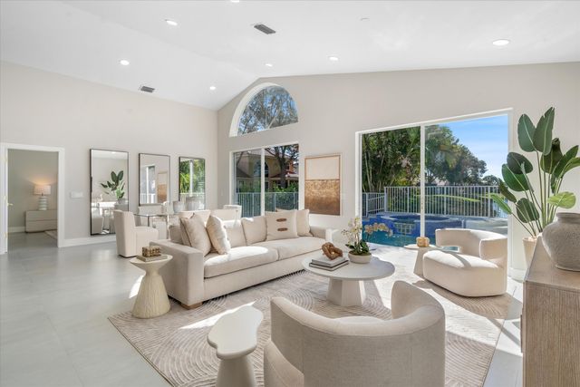 7744 Doubleton Drive, Delray Beach, FL 33446