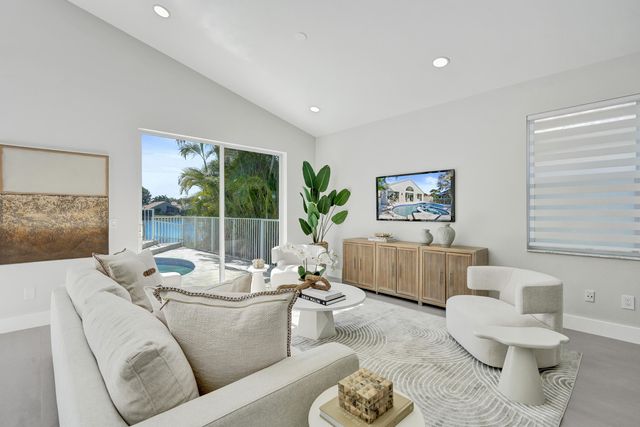 7744 Doubleton Drive, Delray Beach, FL 33446