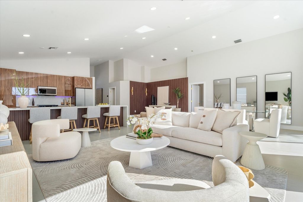 7744 Doubleton Drive, Delray Beach, FL 33446