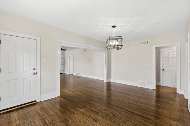 2440 Martha Street, Highland, IN 46322