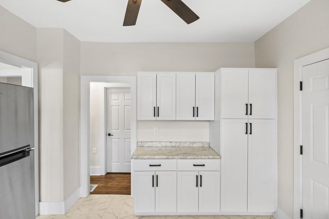 2440 Martha Street, Highland, IN 46322