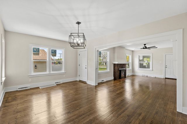 2440 Martha Street, Highland, IN 46322