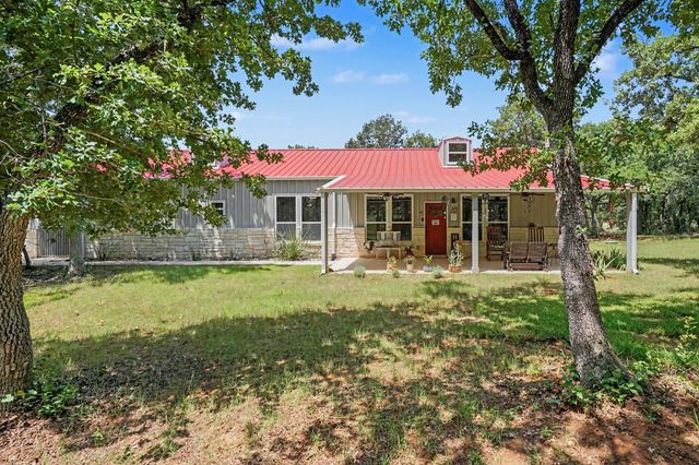 125 Rolling Hills Boulevard, Alvord, TX 76225