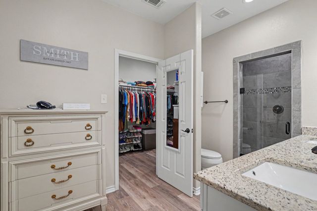 125 Rolling Hills Boulevard, Alvord, TX 76225