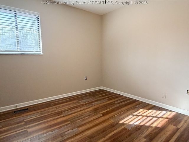 12 Briar Hill Road, Charleston, WV 25314