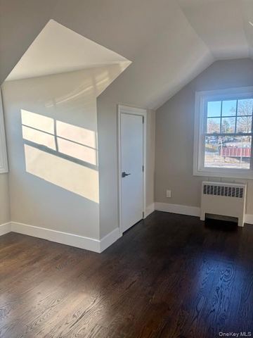 1026 Glen Cove Avenue, Glen Head, NY 11545