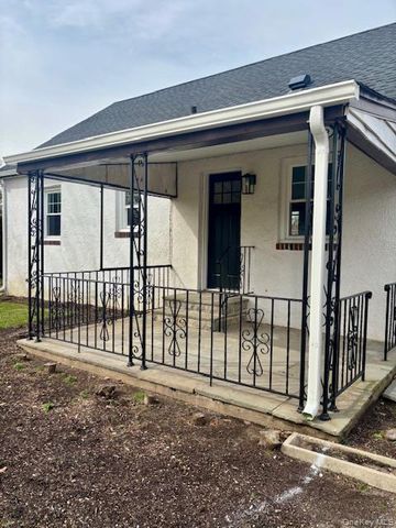 1026 Glen Cove Avenue, Glen Head, NY 11545