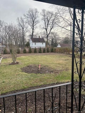 1026 Glen Cove Avenue, Glen Head, NY 11545