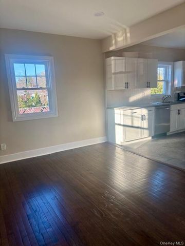 1026 Glen Cove Avenue, Glen Head, NY 11545