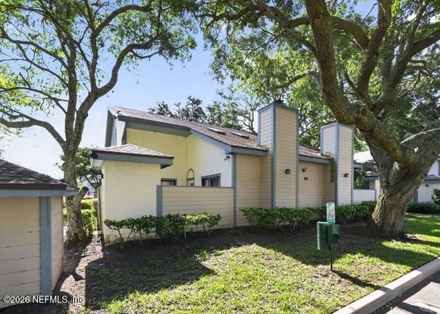1101 W DEFENDER Court 1101, Jacksonville, FL 32233