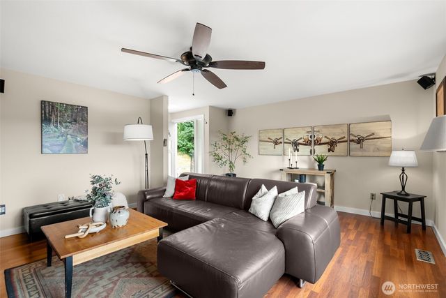 19445 Viking Avenue NW, Poulsbo, WA 98370