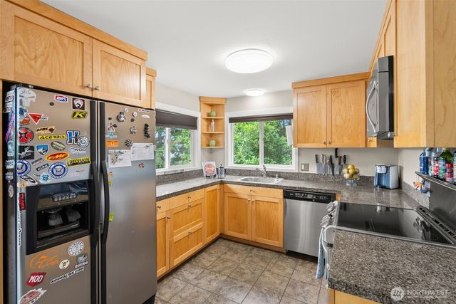 19445 Viking Avenue NW, Poulsbo, WA 98370
