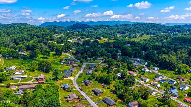 213 Darlington Drive, Kingsport, TN 37660