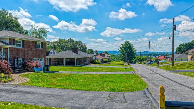 213 Darlington Drive, Kingsport, TN 37660