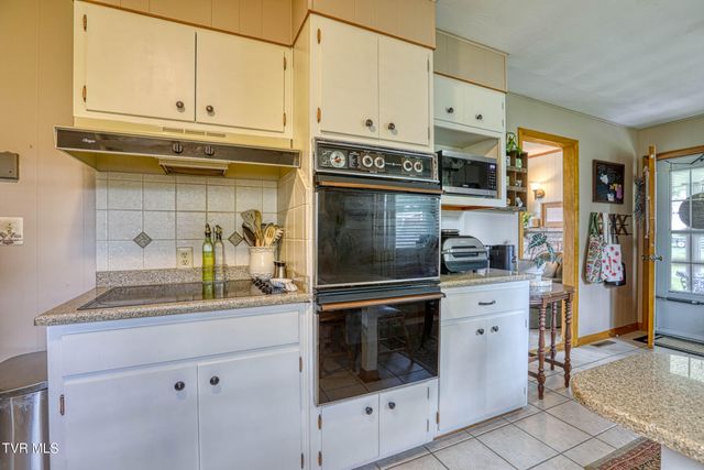 213 Darlington Drive, Kingsport, TN 37660