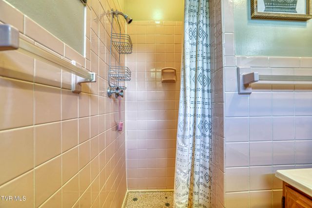 213 Darlington Drive, Kingsport, TN 37660