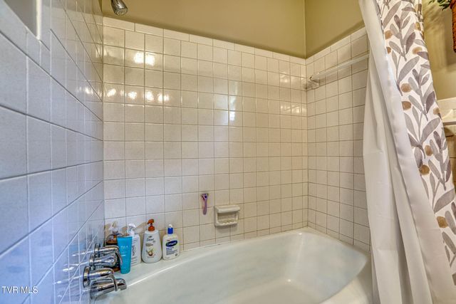 213 Darlington Drive, Kingsport, TN 37660