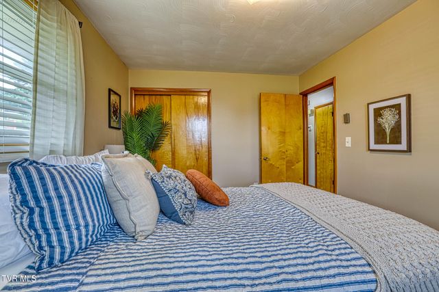 213 Darlington Drive, Kingsport, TN 37660