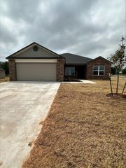 866 SW 11 Street, Newcastle, OK 73065