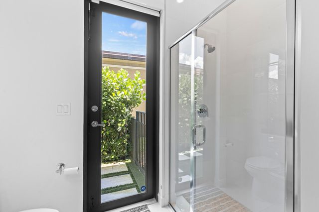 10855 Passage Way, Parkland, FL 33076