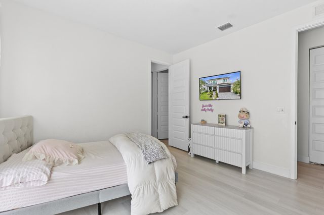 10855 Passage Way, Parkland, FL 33076