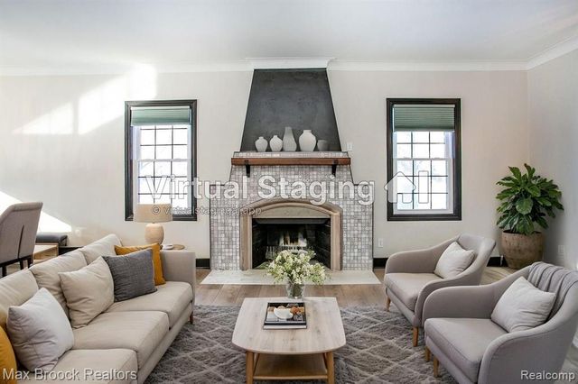 93 Oakdale Boulevard, Pleasant Ridge, MI 48069