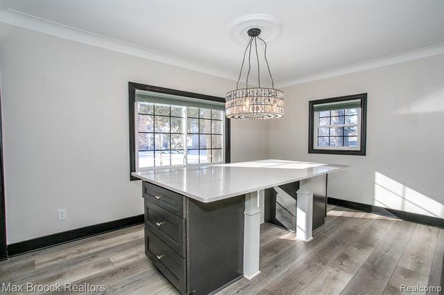 93 Oakdale Boulevard, Pleasant Ridge, MI 48069