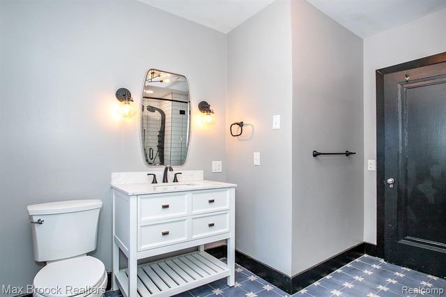 93 Oakdale Boulevard, Pleasant Ridge, MI 48069