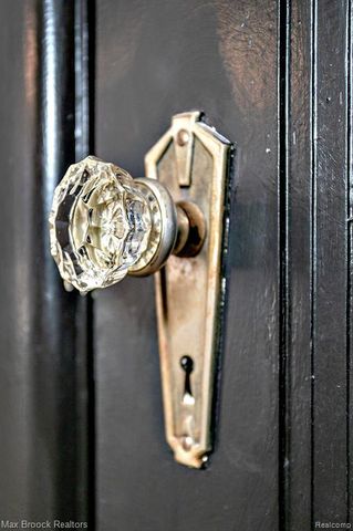 93 Oakdale Boulevard, Pleasant Ridge, MI 48069