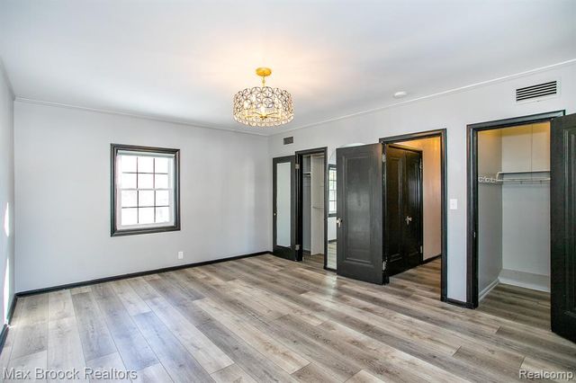 93 Oakdale Boulevard, Pleasant Ridge, MI 48069